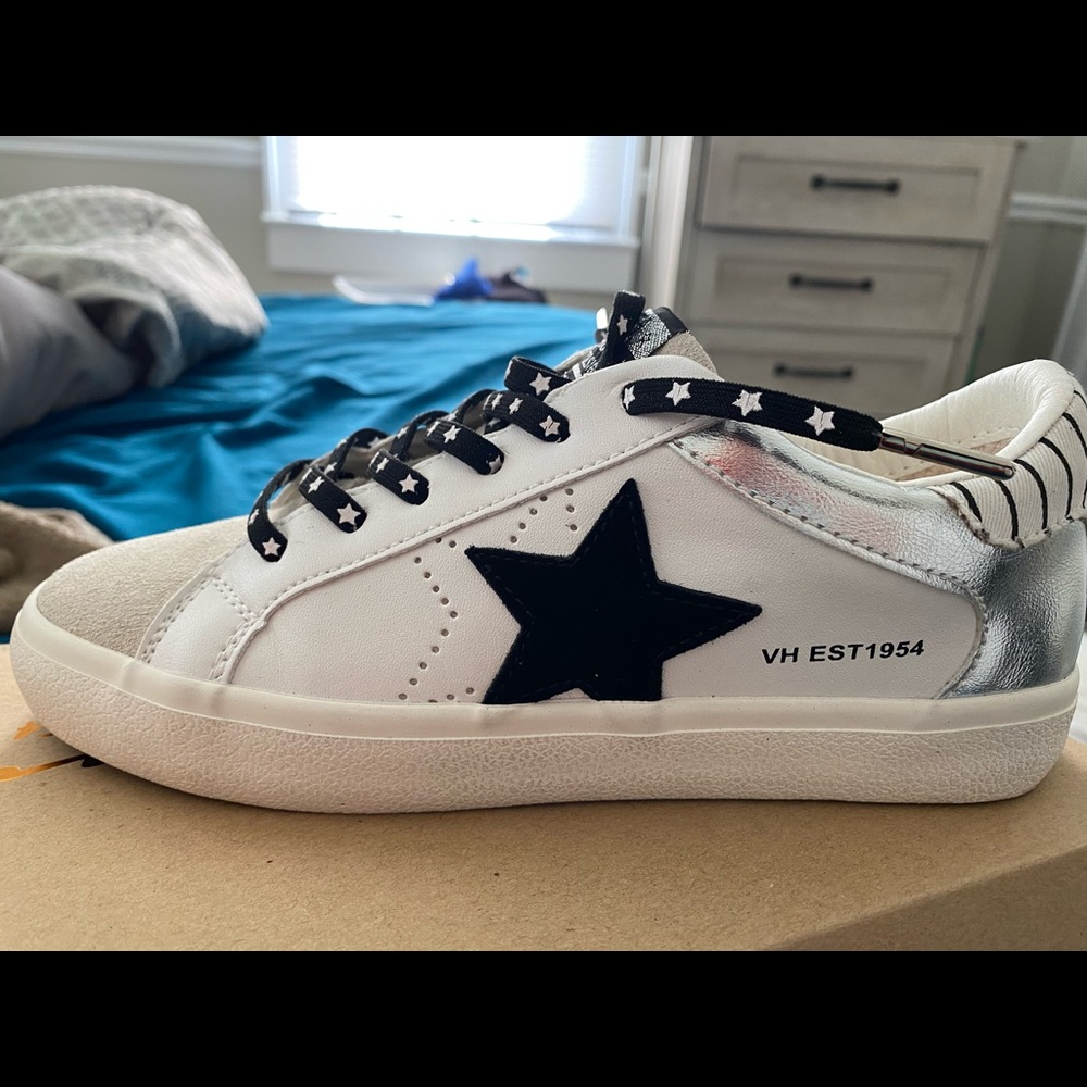 BRAND NEW VINTAGE HAVANA SNEAKERS